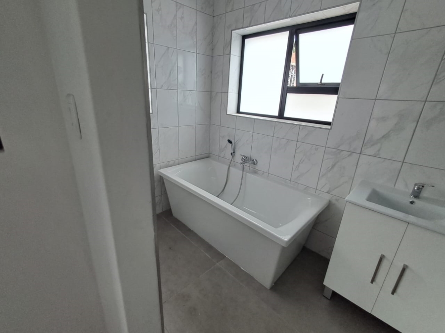 3 Bedroom Property for Sale in Bergsig Western Cape